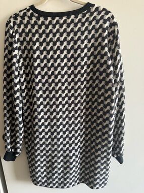 Joseph Black and White Patterned Knit Sweater